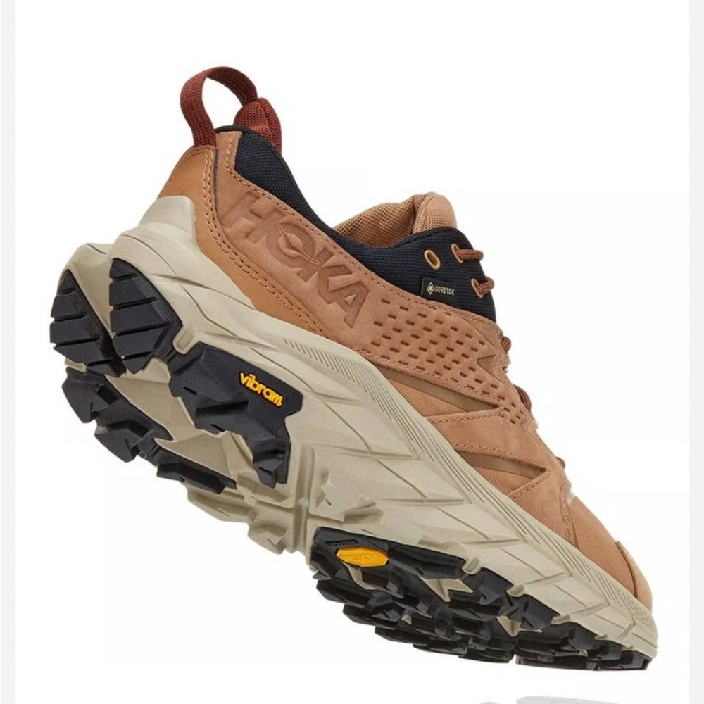 Hoka Anacapa low